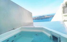 Fira Caldera Suites